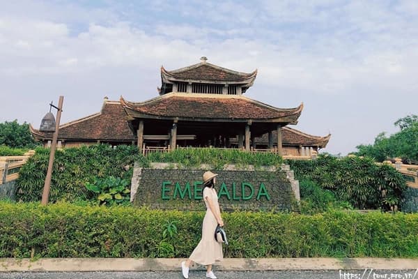 EMERALDA RESORT NINH BINH